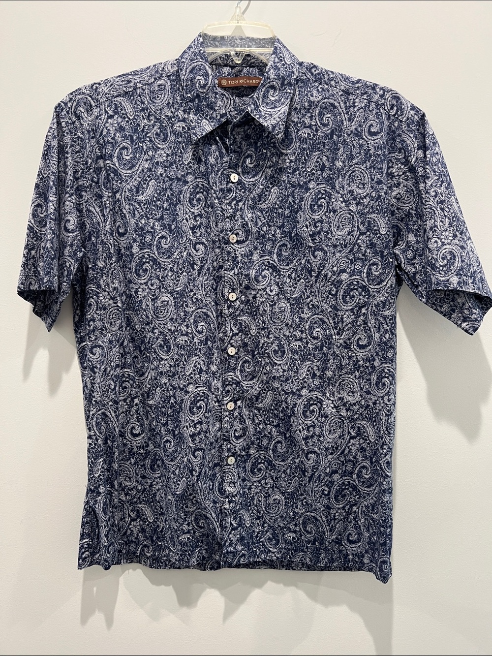 Tori Richard Navy and White Paisley Short Sleeve Shirt